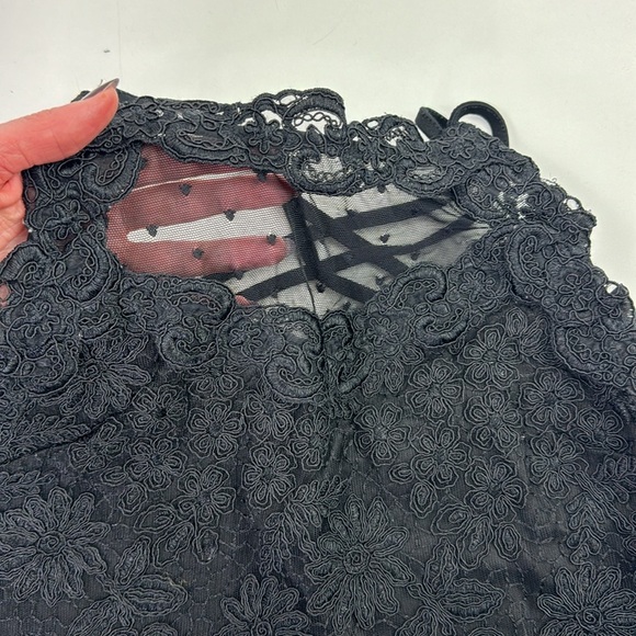 River Island Black Lace Crop Tank Top - Picture 3 of 8